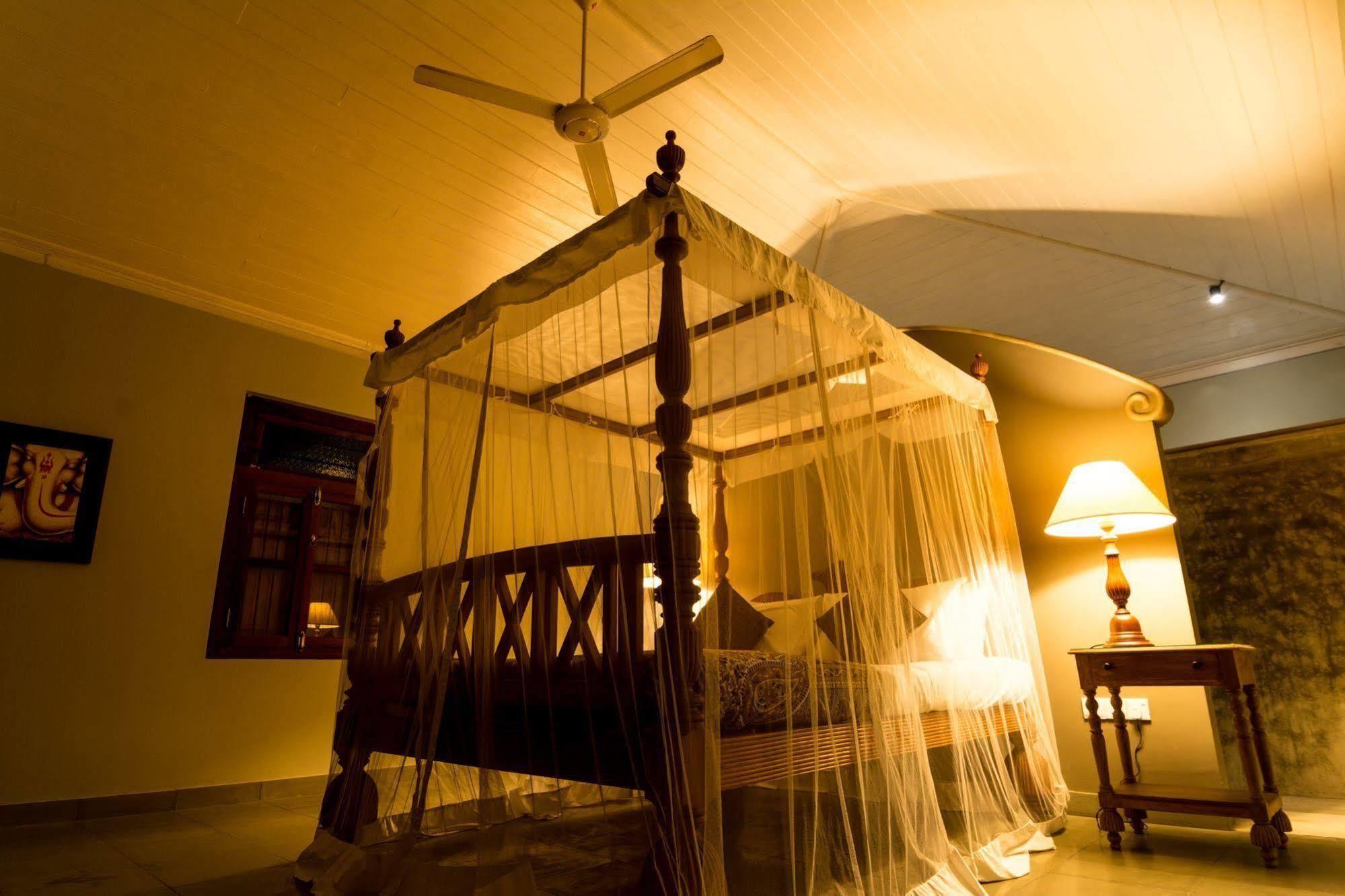 Villa Sethawadi Hotel And Kitesurf Centre Kalpitiya Bagian luar foto