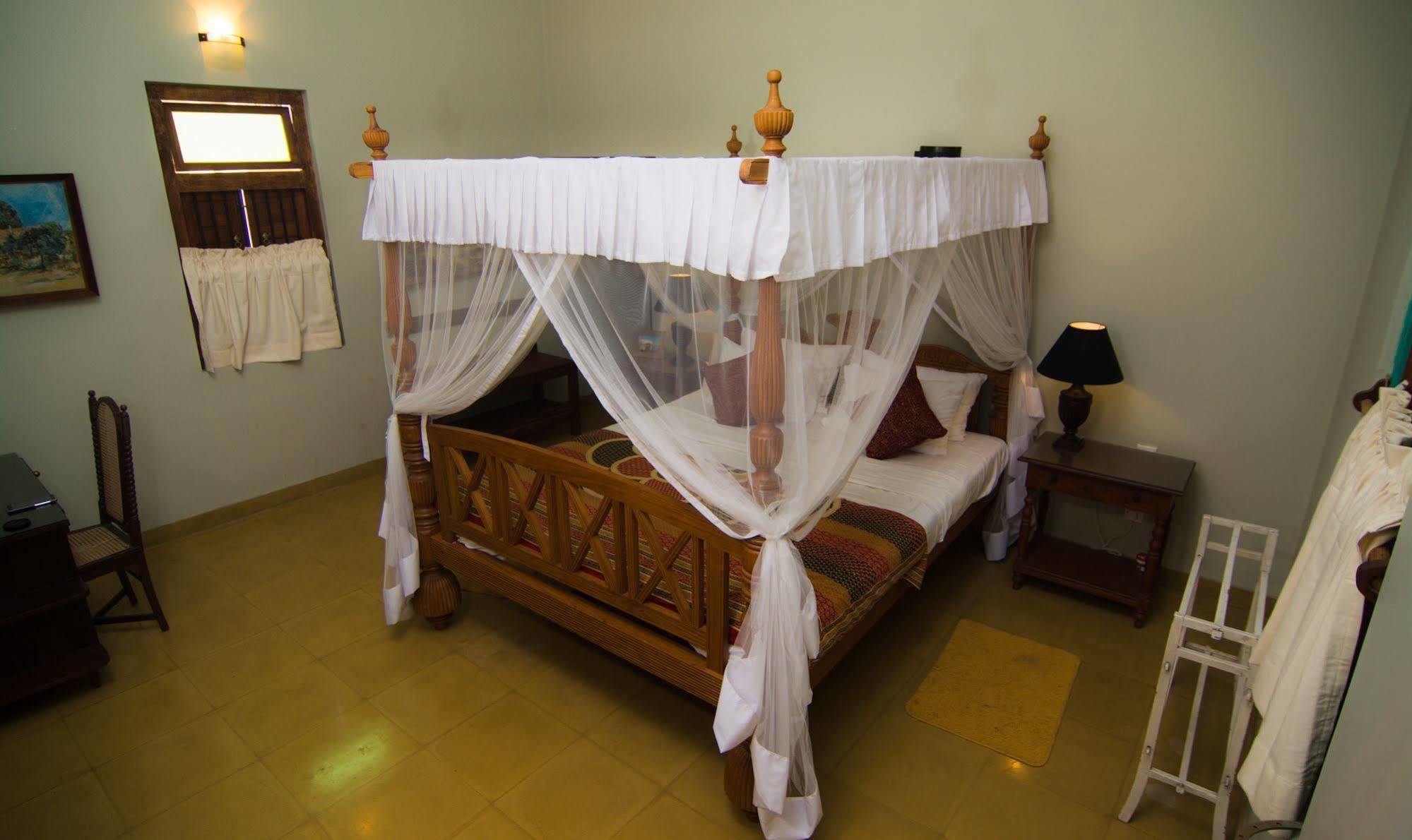 Villa Sethawadi Hotel And Kitesurf Centre Kalpitiya Bagian luar foto
