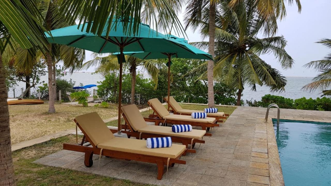 Villa Sethawadi Hotel And Kitesurf Centre Kalpitiya Bagian luar foto